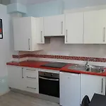 White Goose Apartment In Madrid